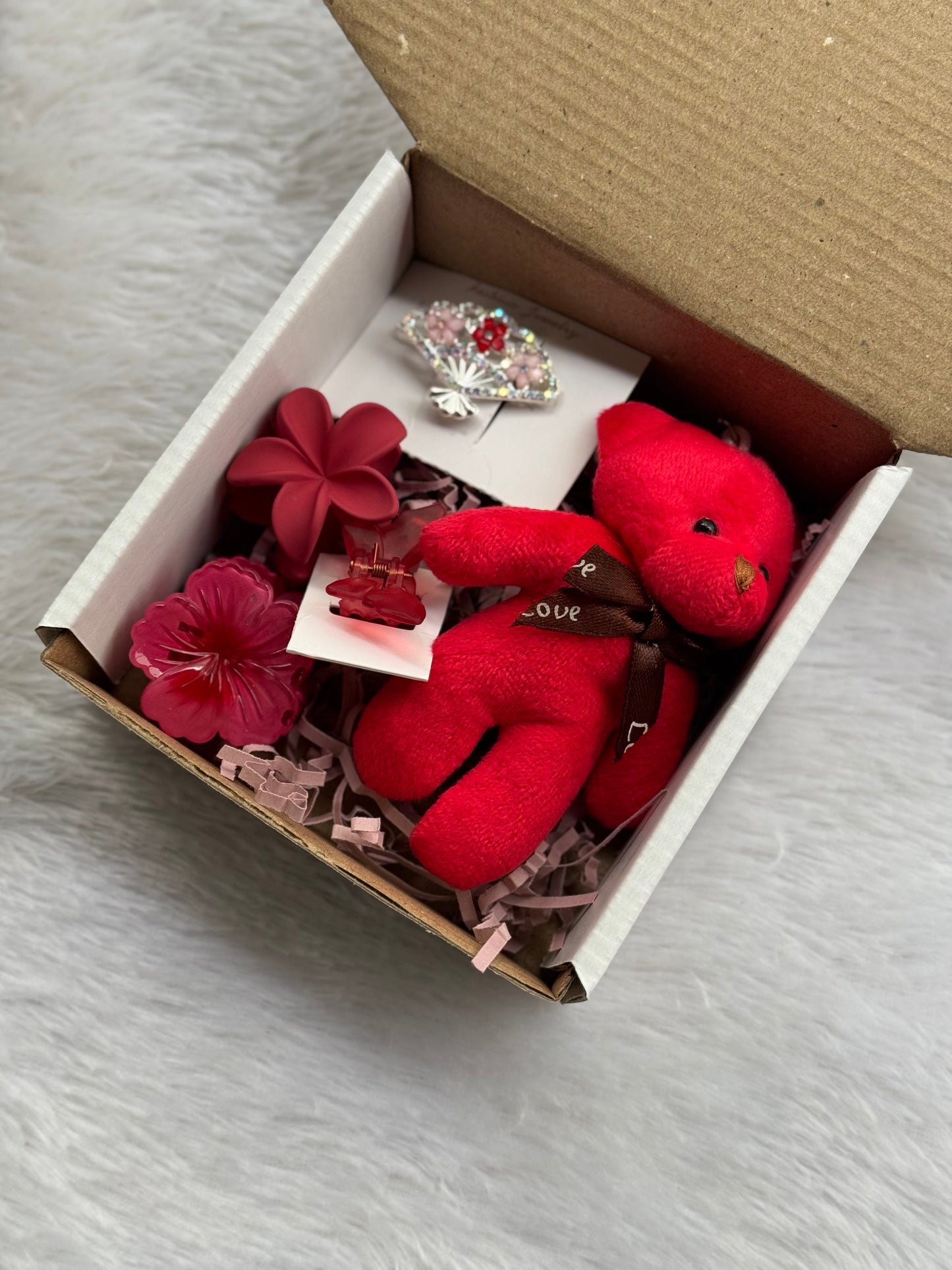 Teddy Hamper