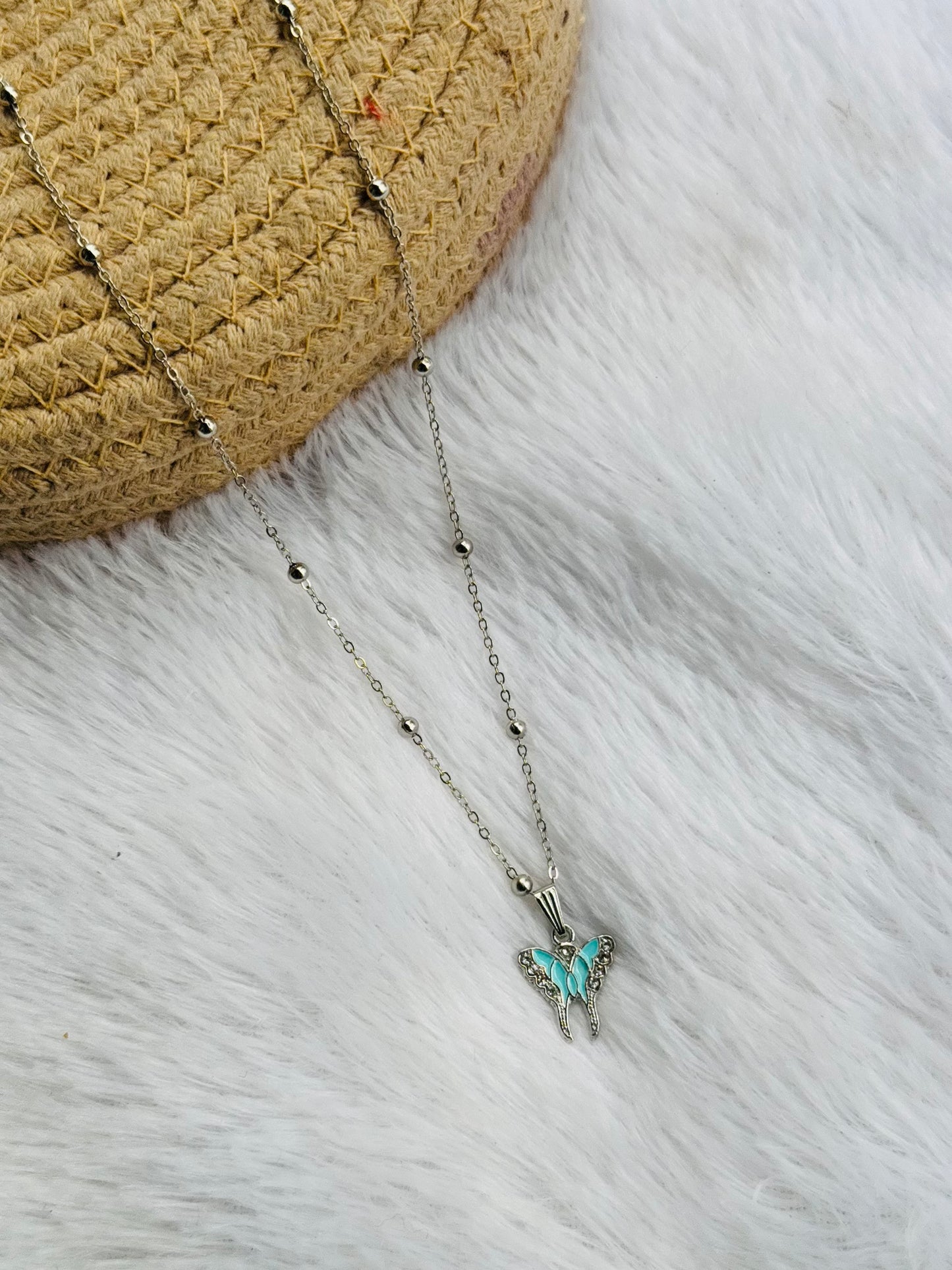 Neck chain