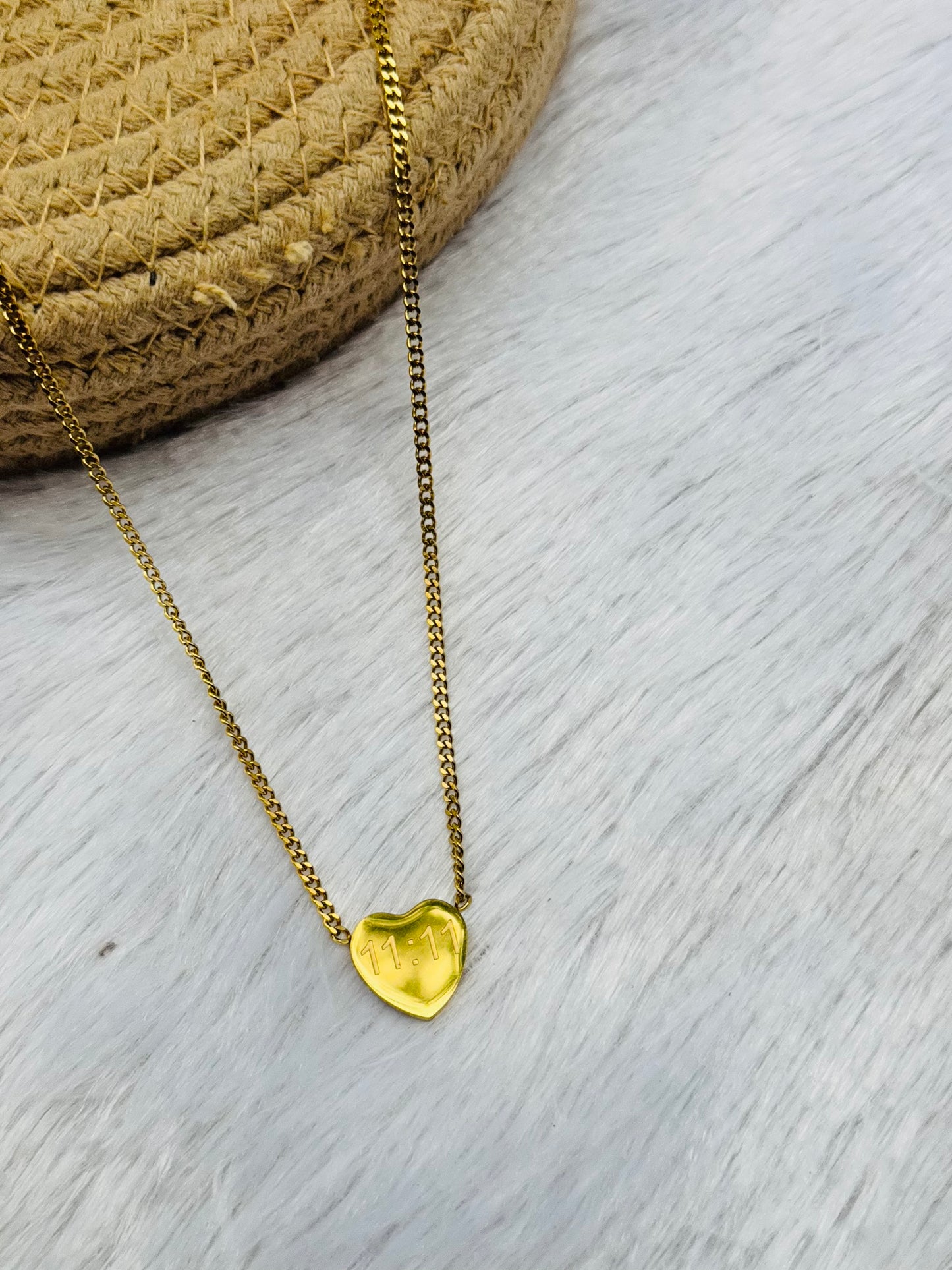 Delicate Chain