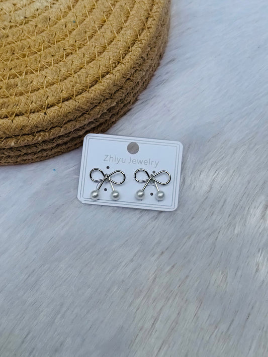 Bow Stud