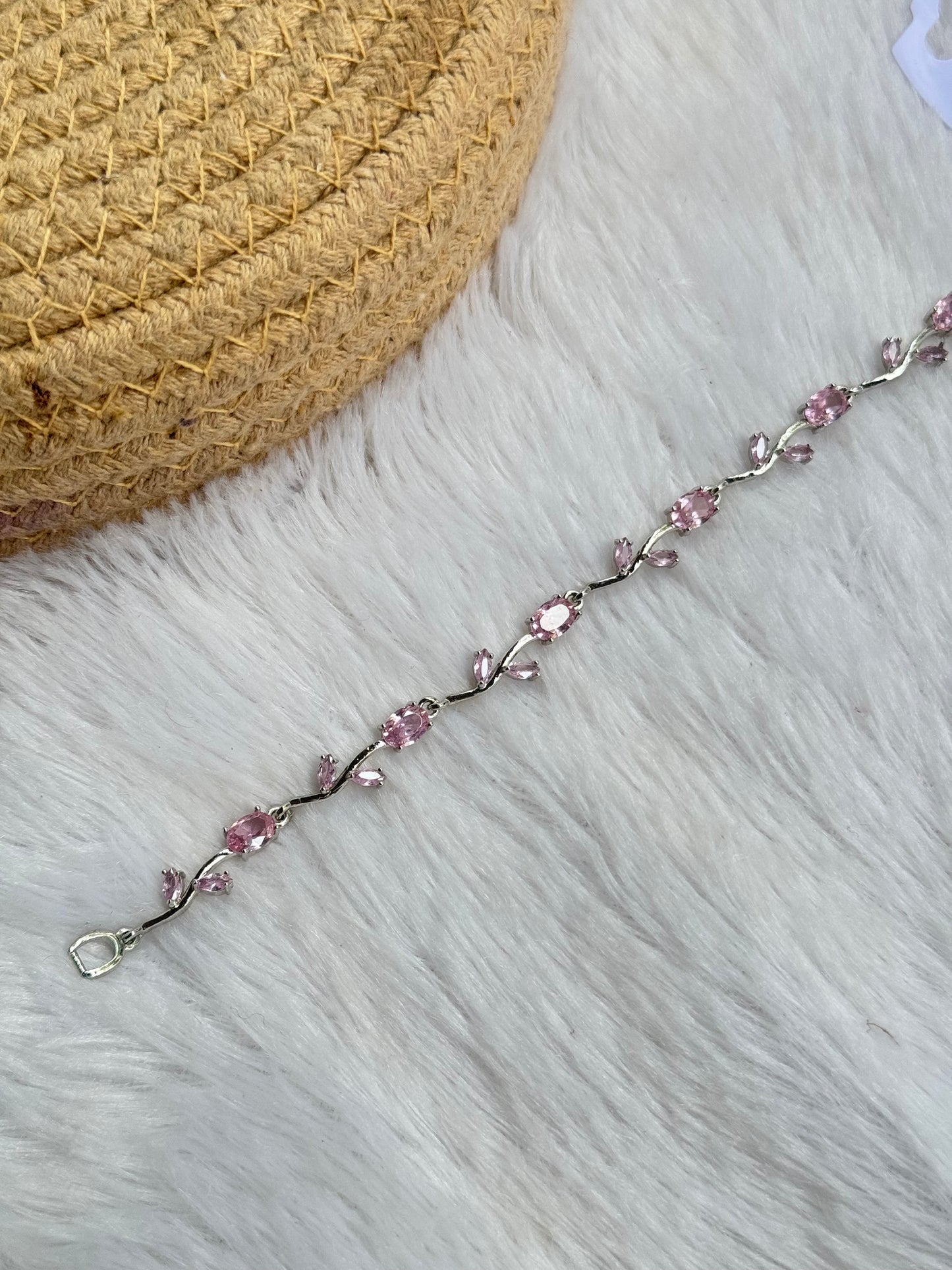 Tulip bracelet