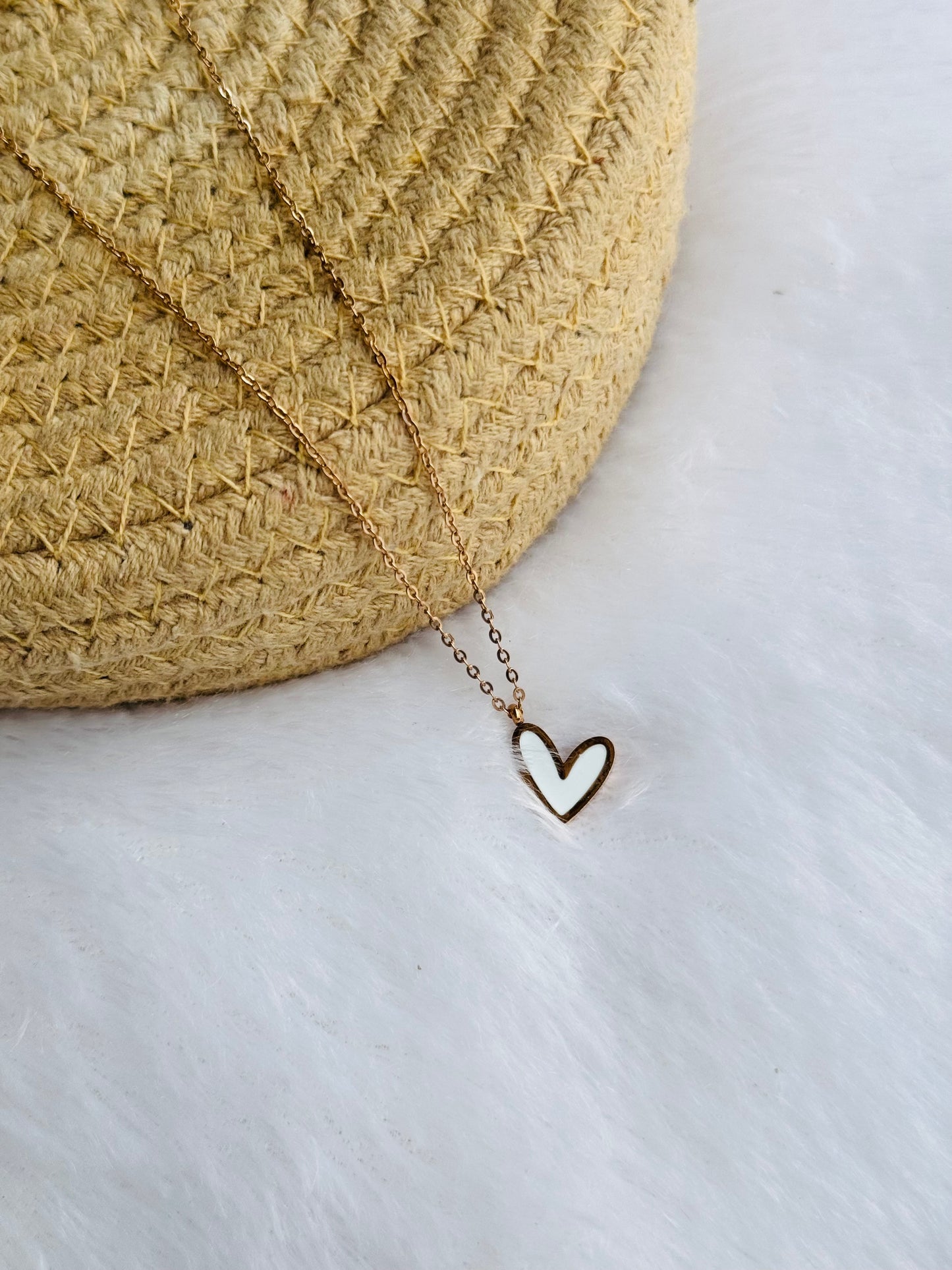 Minimal necklace
