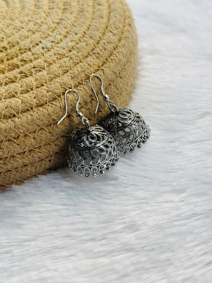 Hook Jhumka we