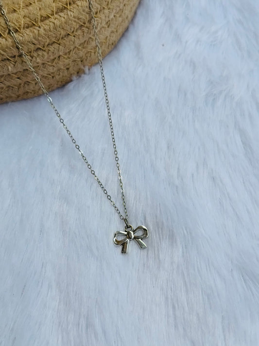 Bow pendent chain
