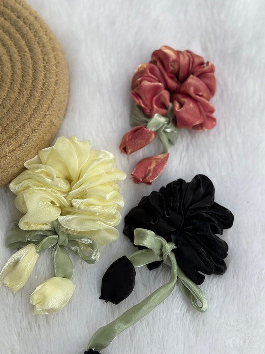 Tulip scrunchies