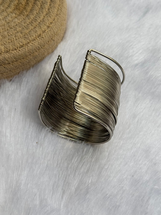 Bangle cuff