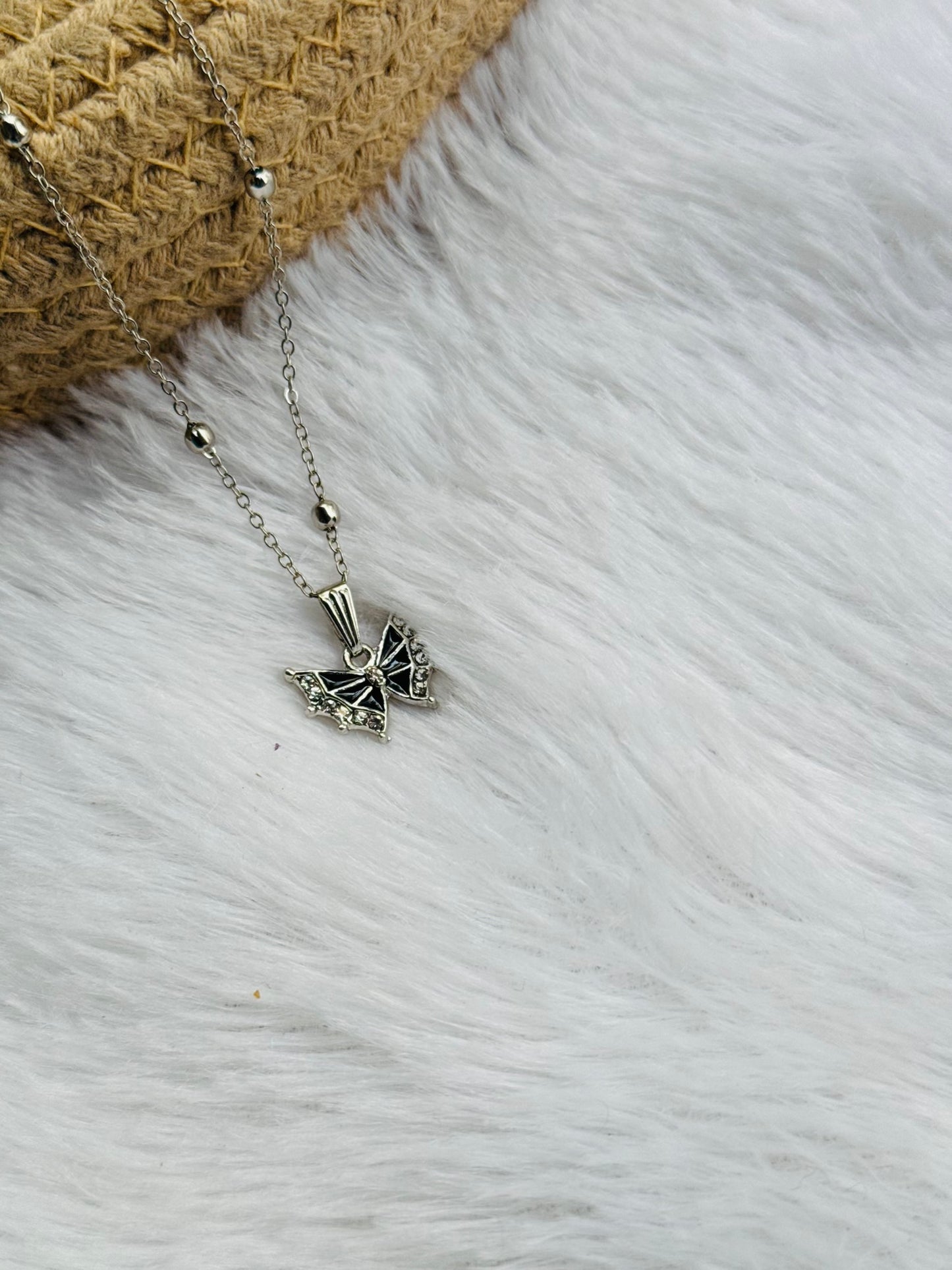 Neck chain