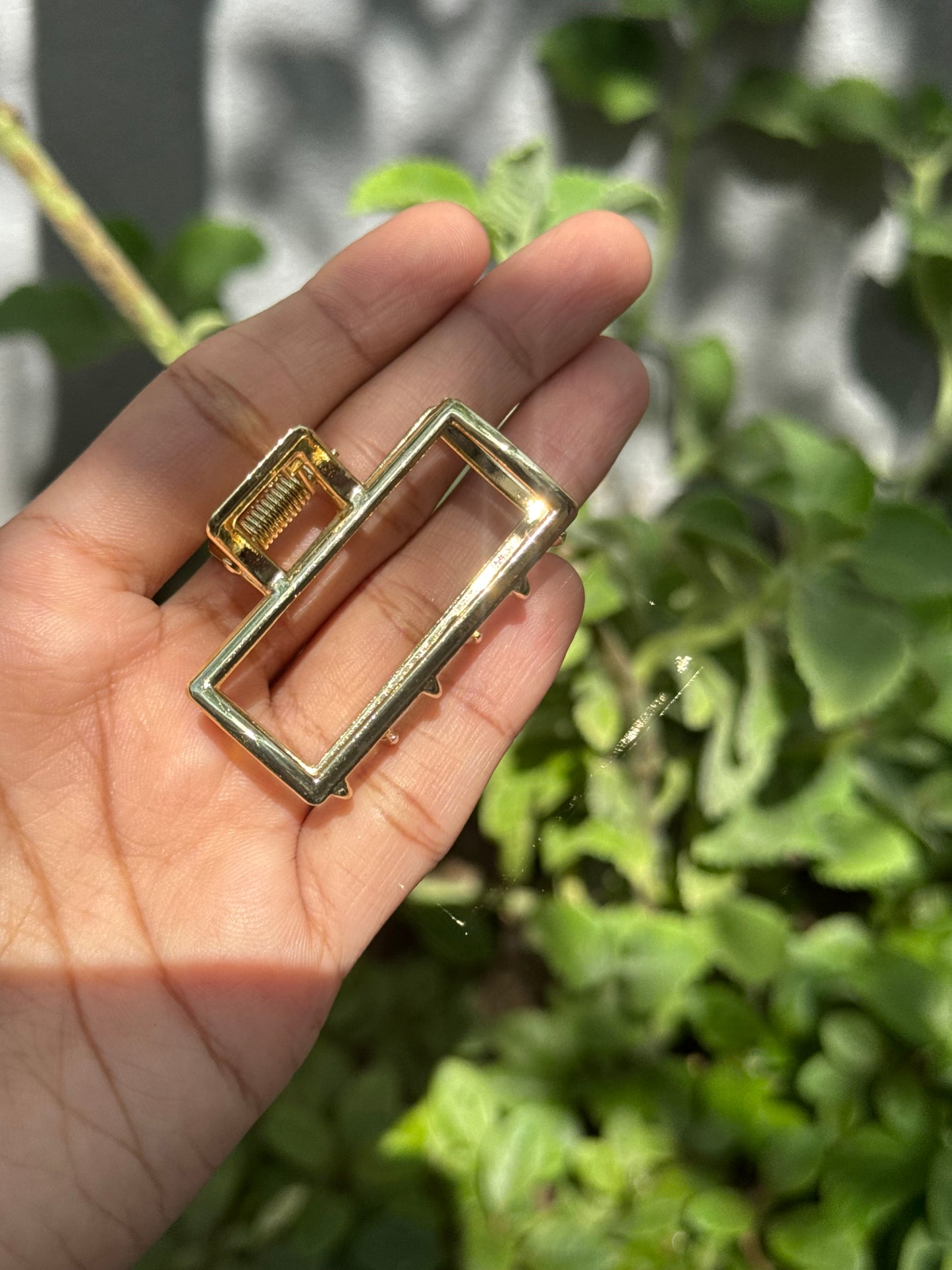 Metal claws