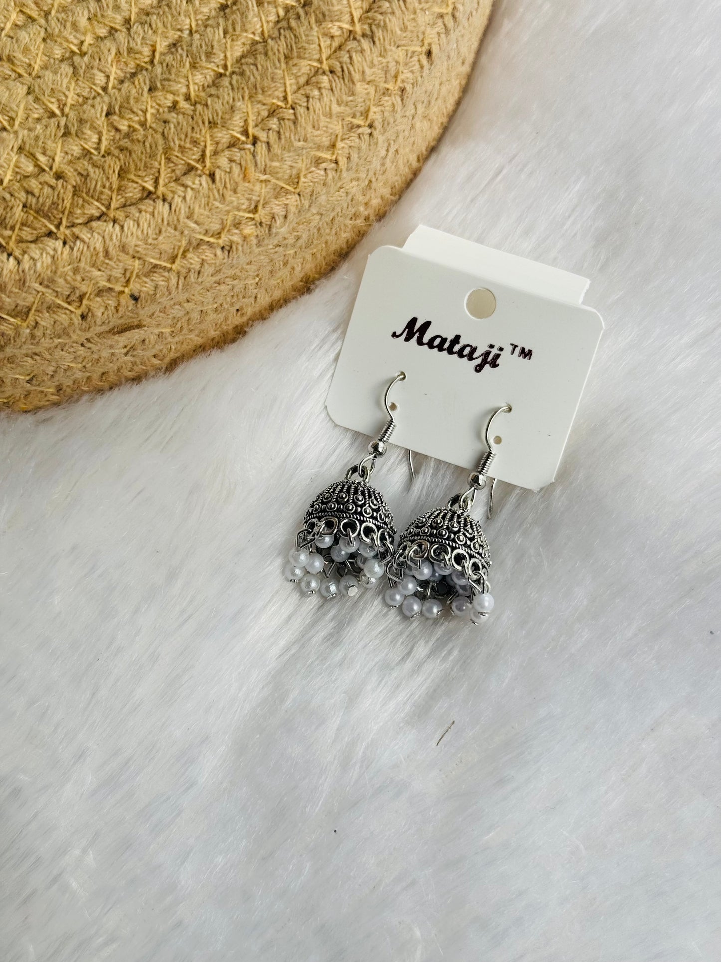 Small jhumka