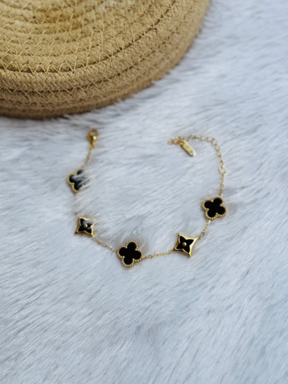 Clover bracelet