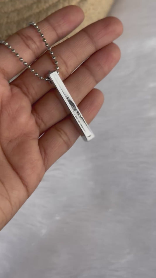 Men’s 3D cuboid chain